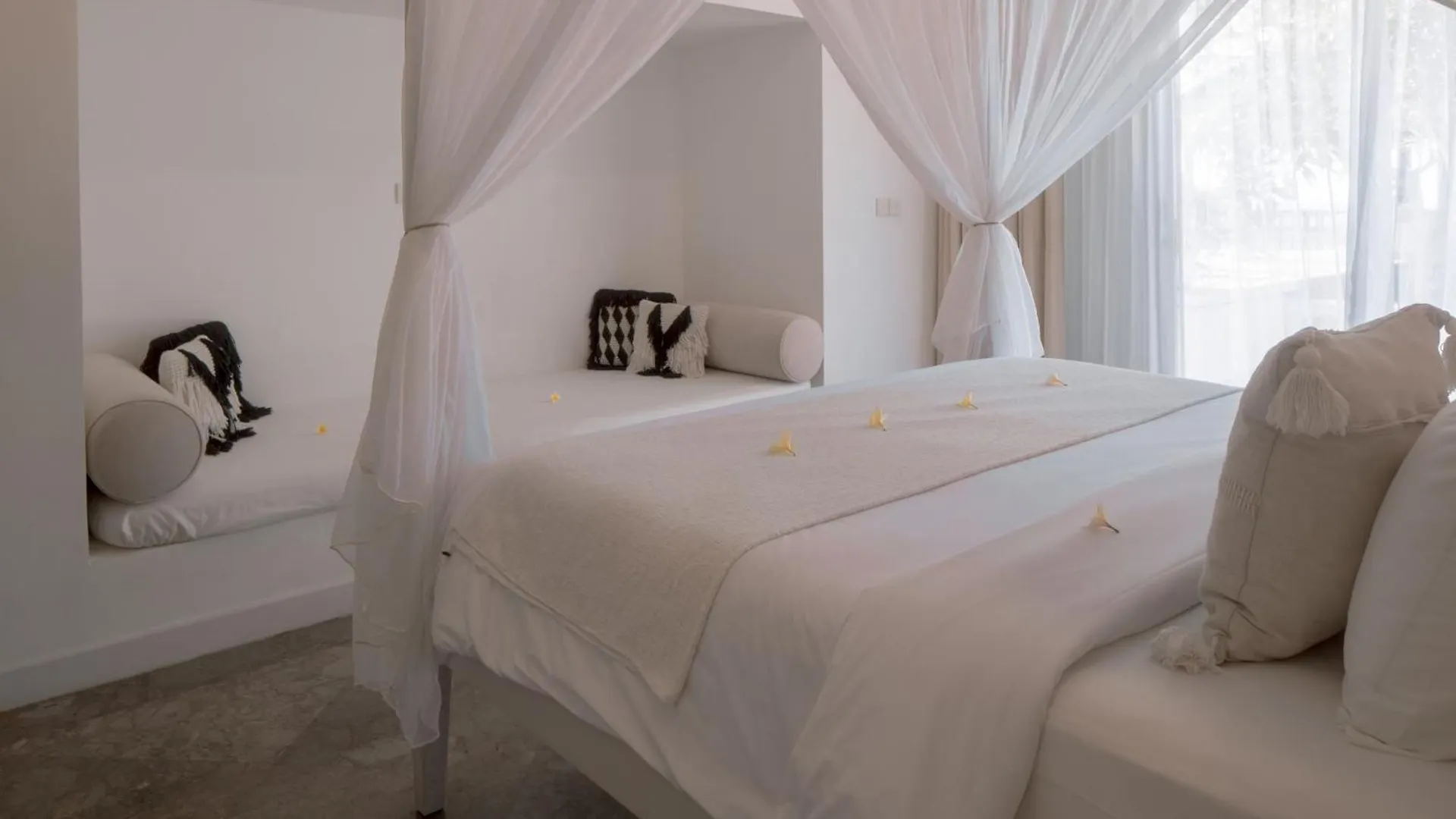 Villa Puri Balangan Uluwatu  Indonesia