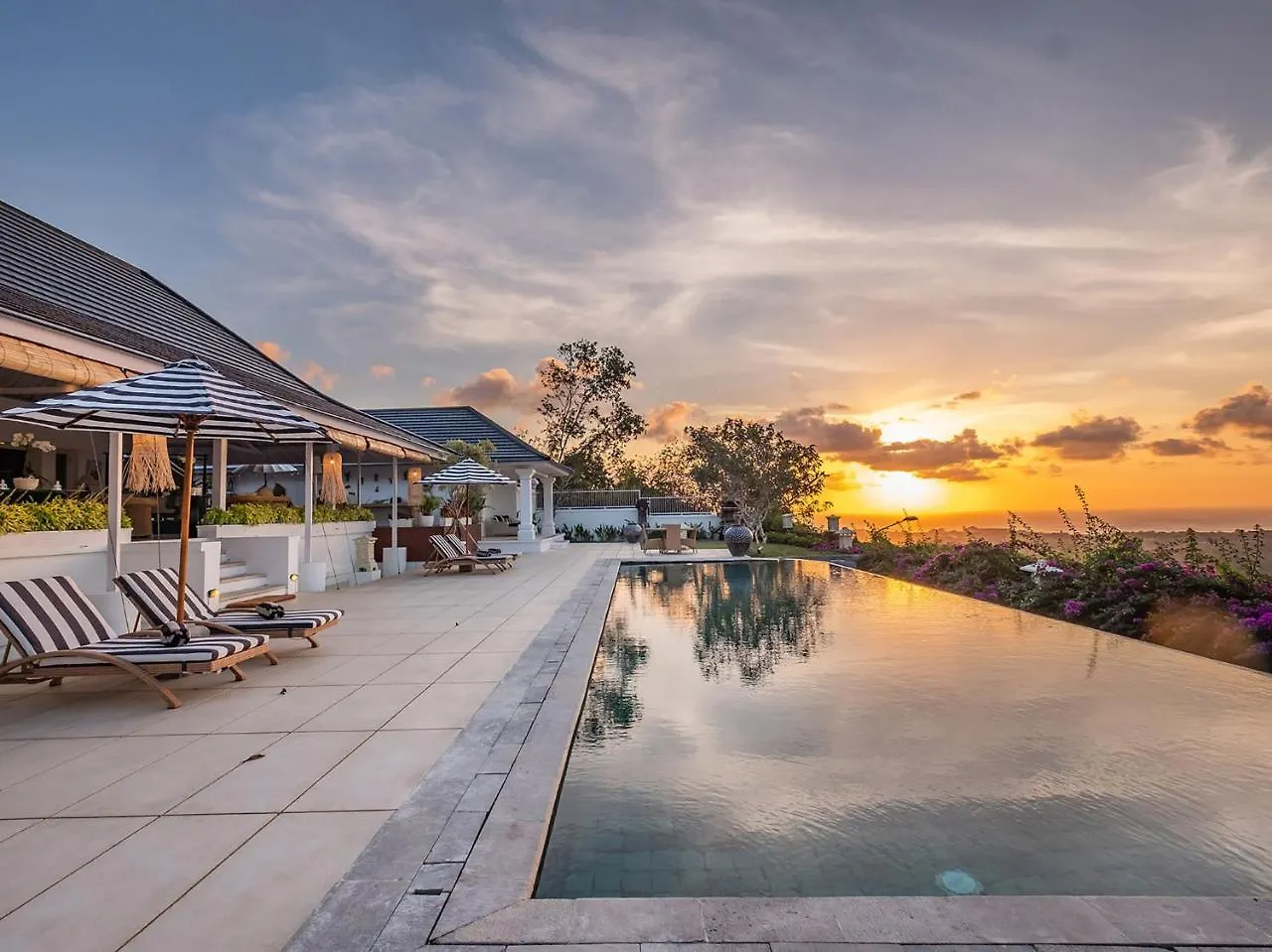 Villa Puri Balangan Uluwatu  Indonesia